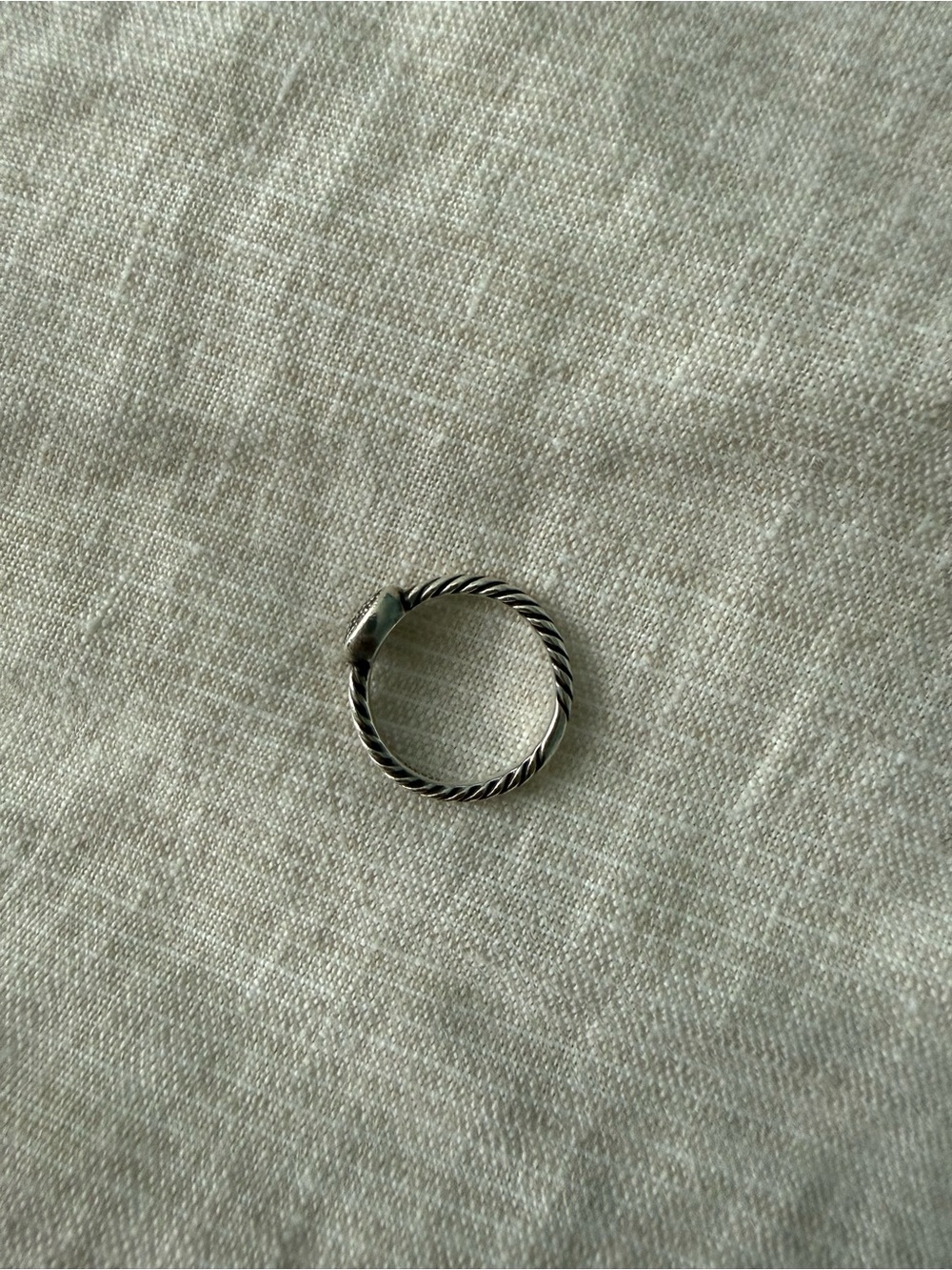 David Yurman Petite Pavé Oval Diamond Ring in Sterling Silver - Picture 4 of 6
